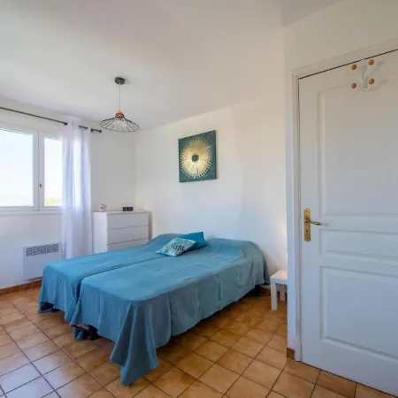 Avec Piscine 2 4 Couchages Hébergement de vacances *